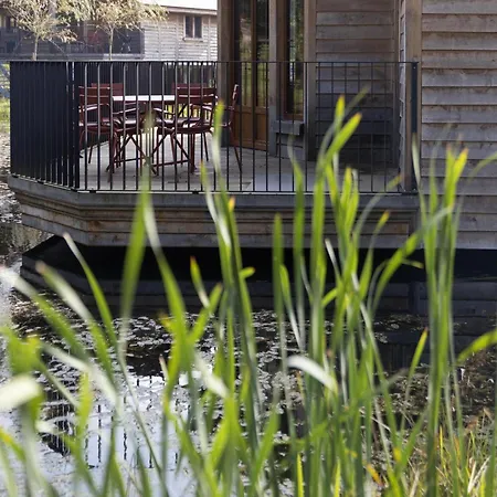 With Hot Tub And Terrace, Cleaning Included Holiday home